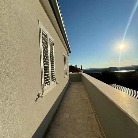 아파트 Block Two *