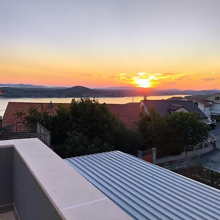 아파트 Block Two *