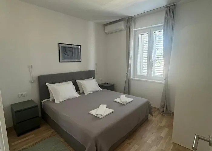 Apartament Block Two *