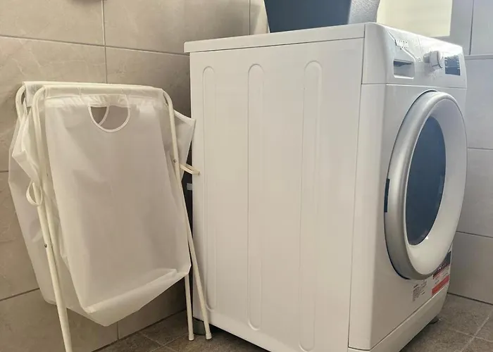 Block Two * שיבניק